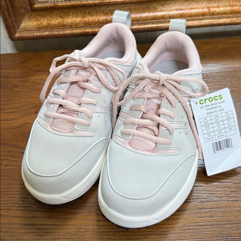 CROCS On the clock-work/casual pale pink & light grey lace-up sneakers. Size 6.5 - Picture 7 of 16